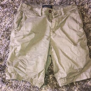 Hunter Green American eagle cargo shorts waist 26
